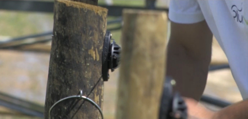 Tutorial PLURIVET - Montagem de Cercado Elétrico Permanente